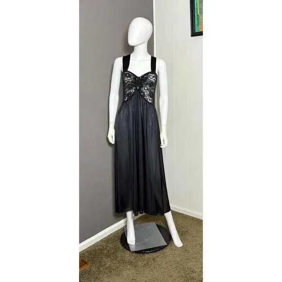 1970's Black Lacy Nightgown Keyhole Neck Full Sweep size L-XL - Picture 2 of 10
